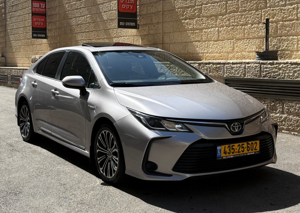 טויוטה COROLLA SDN HSD